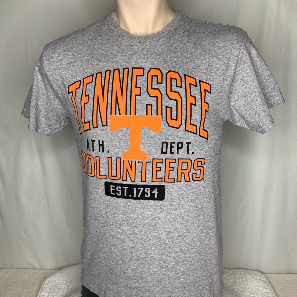 Tennessee Athletic Dept. short sleeve tee sz S